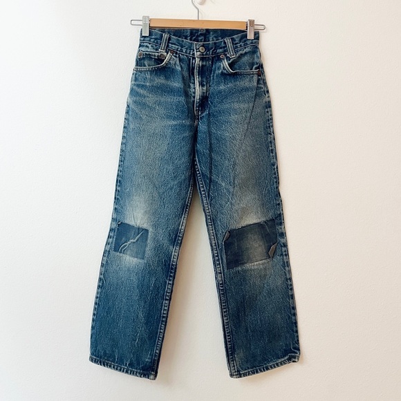 Levi's Classic Blue Jeans with Iconic Patch - Picture 1 of 13